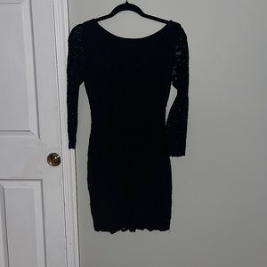 Black bodycon lace dress